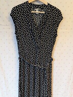 H&M Black and White Patterned Midi Dress Women's Size Small Stretch Comfy Work